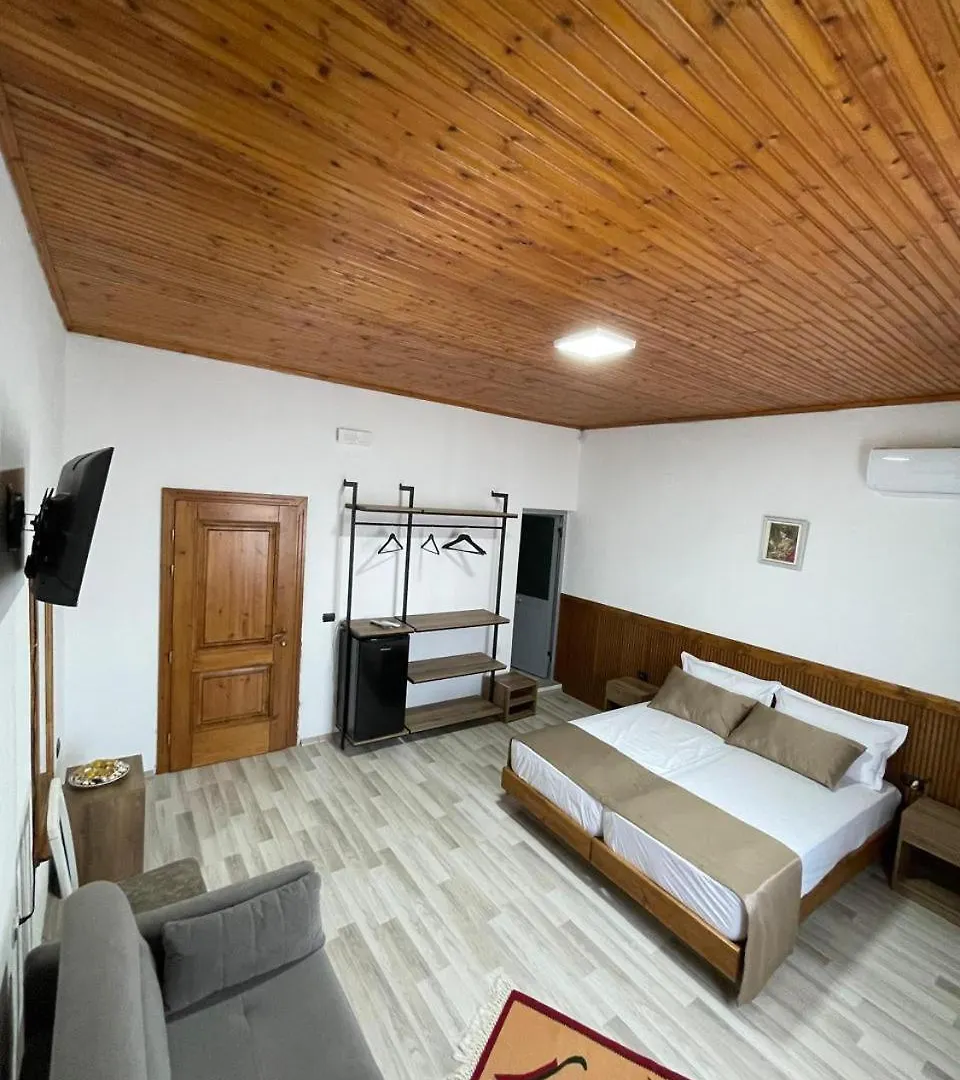 Castle Rooms Kruje Hotel